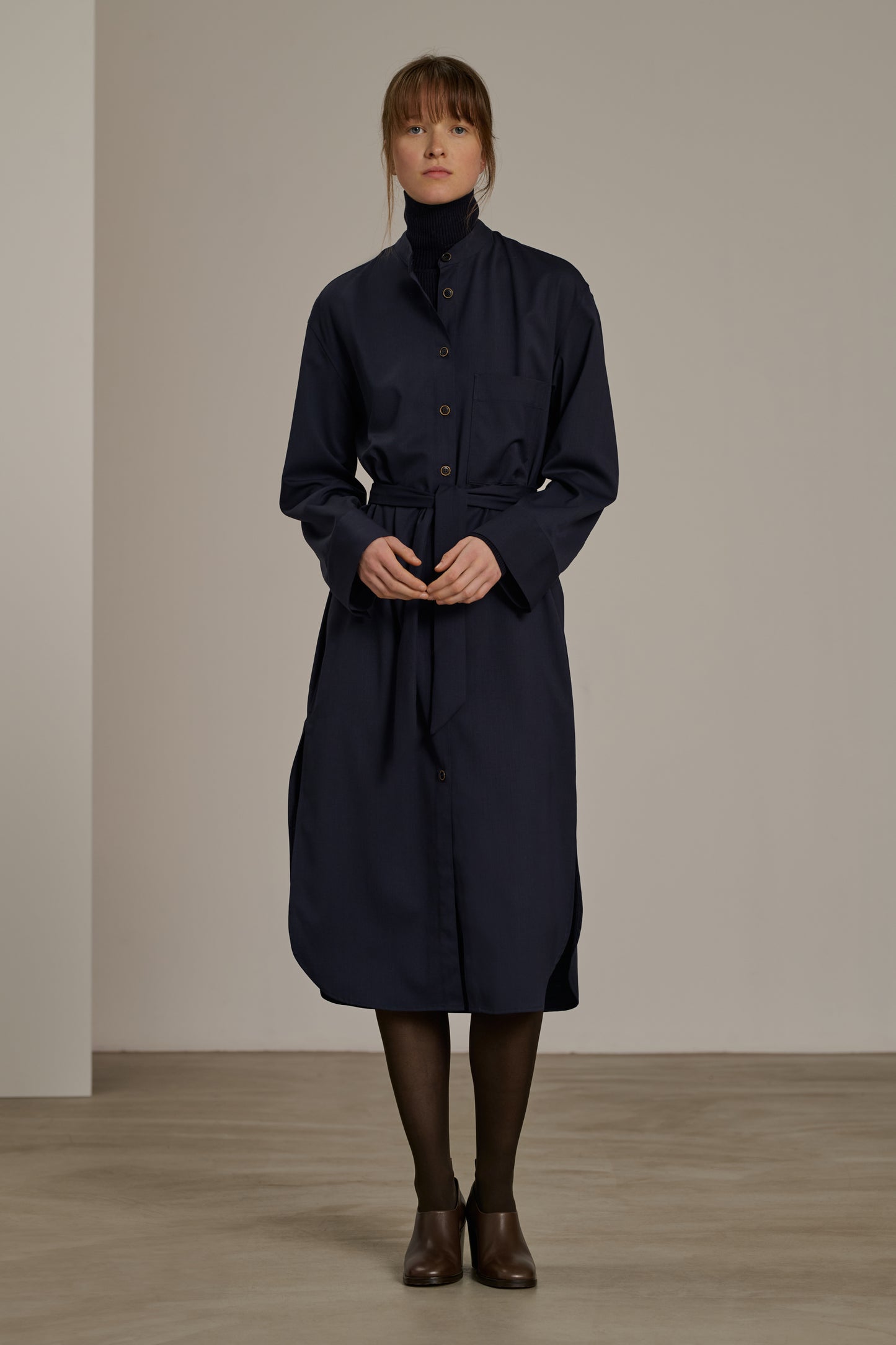 ROBE AKIKO  NAVY